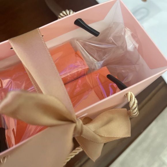 18k Yellow Gold Plated Cubic Zirconia Stud Earrings Stone Color is White - Picture 14 of 14